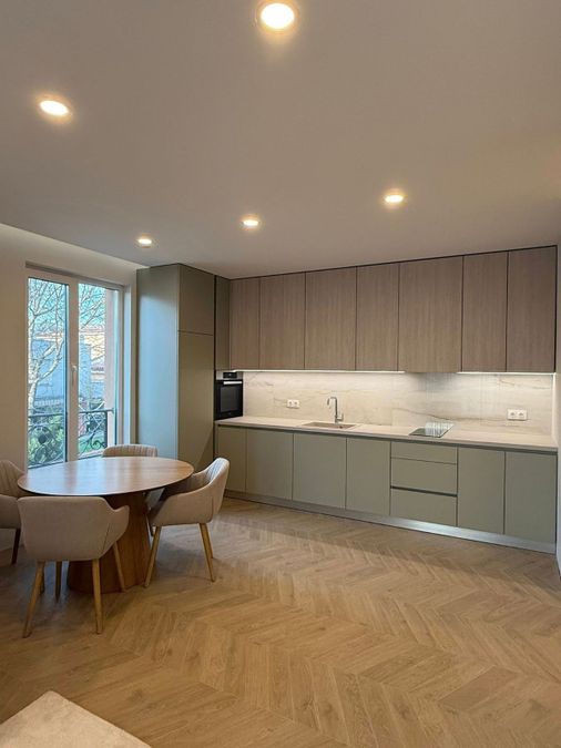 Снимка 335745186