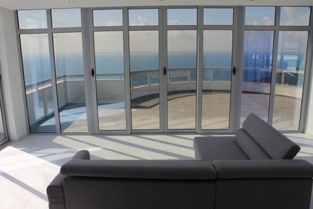 Exquisite 3-Bedroom Apartment in Dobra Voda, Bar, Montenegro 3