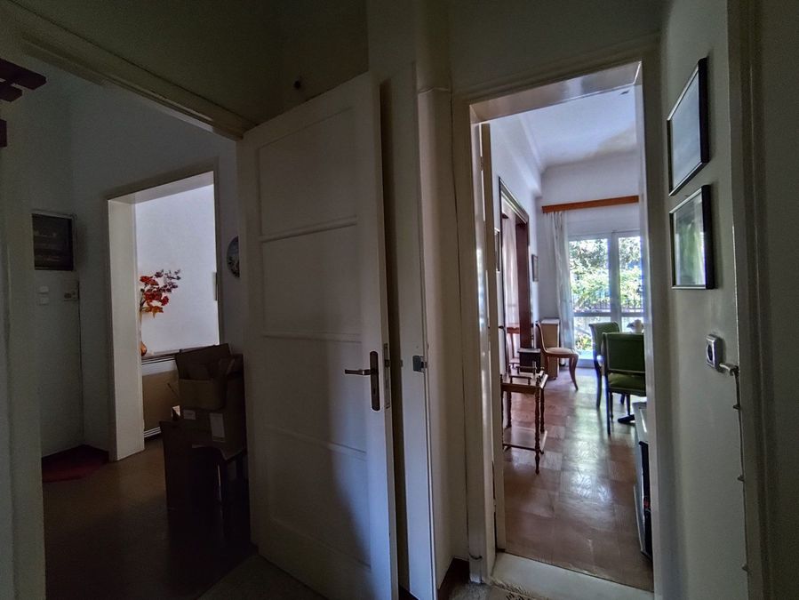 Photo 336933870