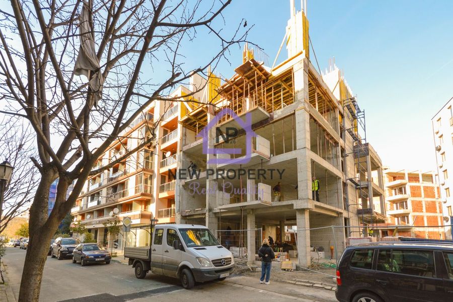 Снимка 337767432