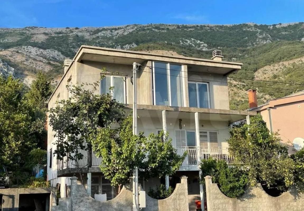  Exquisite 10-Bedroom Retreat in Sutomore, Bar, Montenegro 9