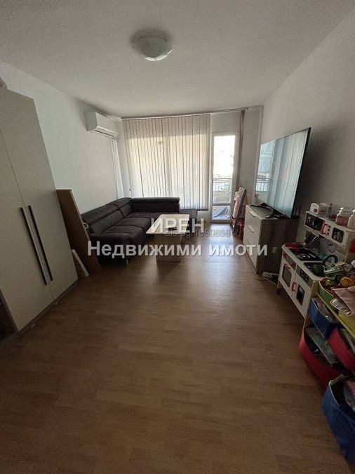 Снимка 338310897