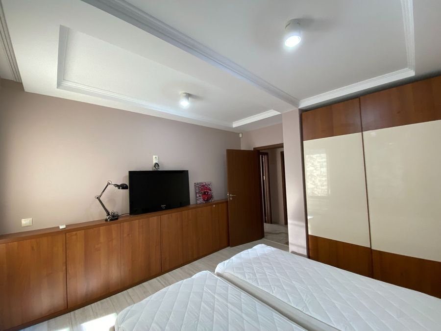 Снимка 338881515