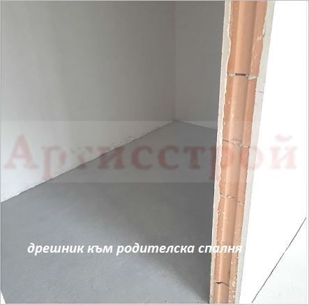 Снимка 343655040