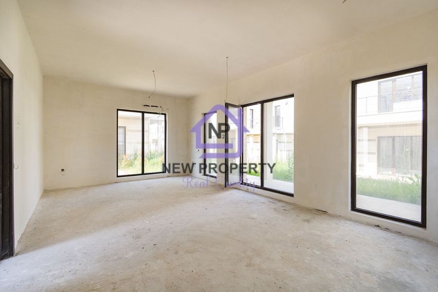 Снимка 343864779