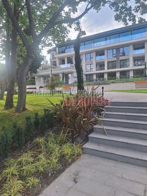 Снимка 346398804