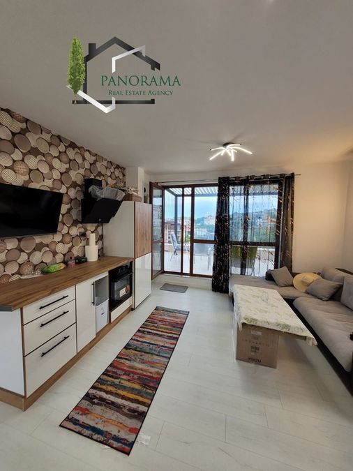 Снимка 347042721