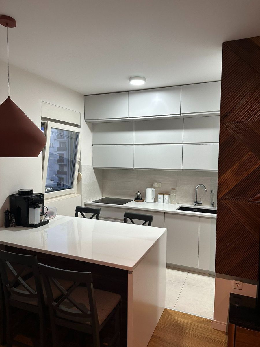 Luxury Home in Center Bar 4