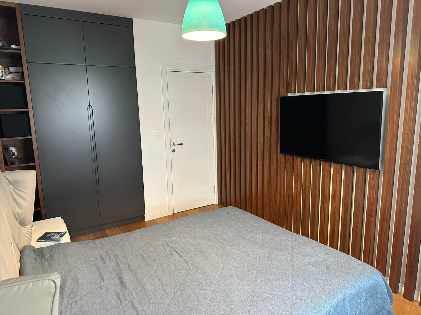 Luxury Home in Center Bar 10