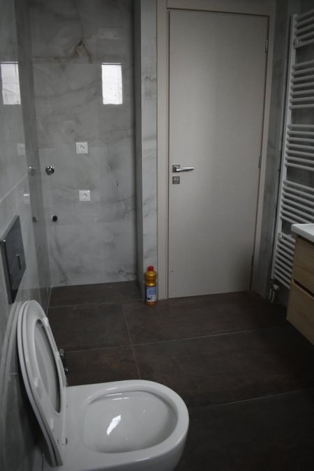 Photo 347303853