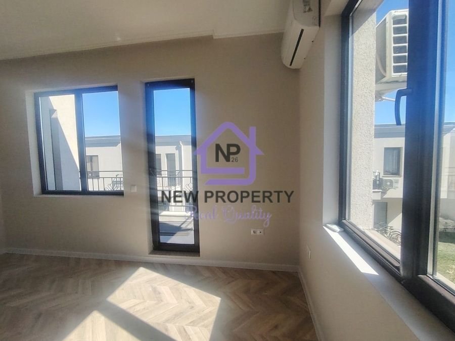 Снимка 347376189