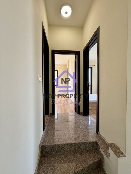 Снимка 348049971