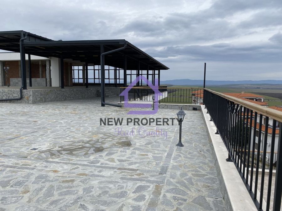 Снимка 348603018