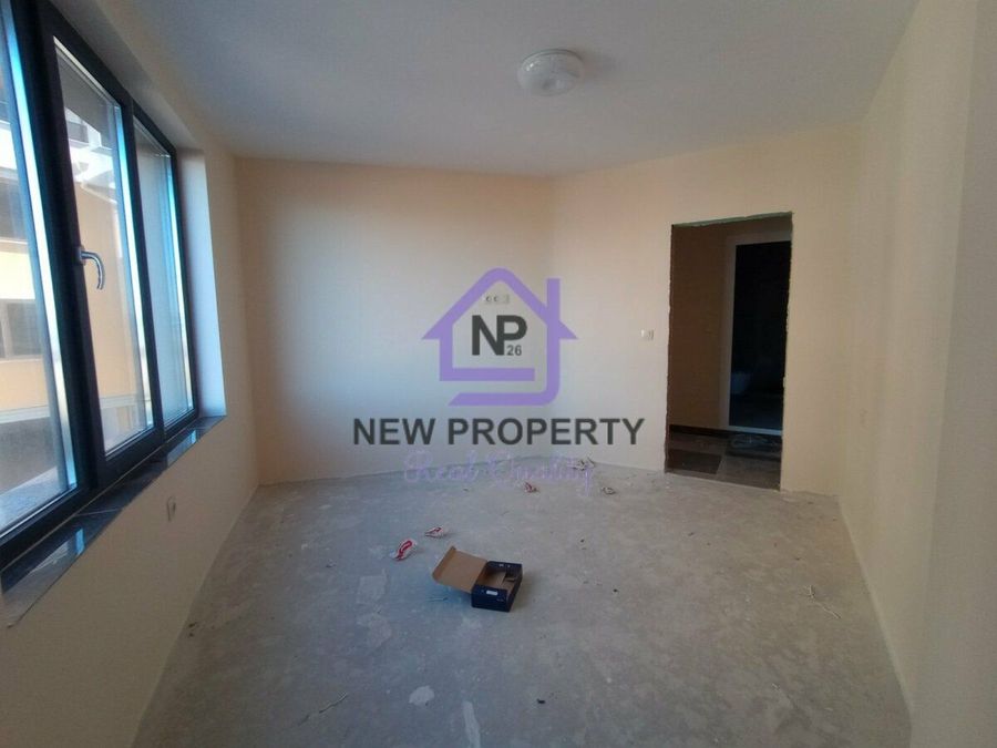 Снимка 348603036