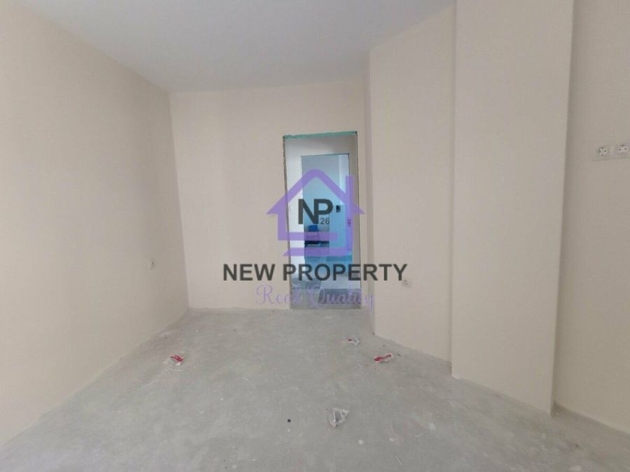 Снимка 348603042