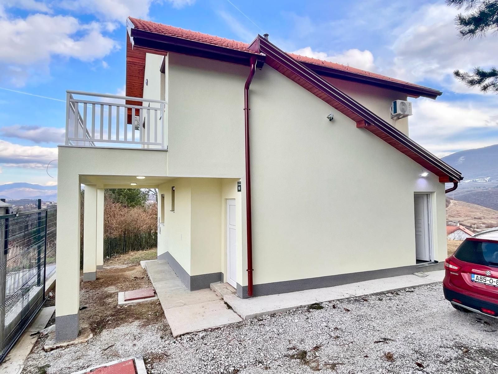Kuća 90 m2 na prodaju Hadžići, Binježevo