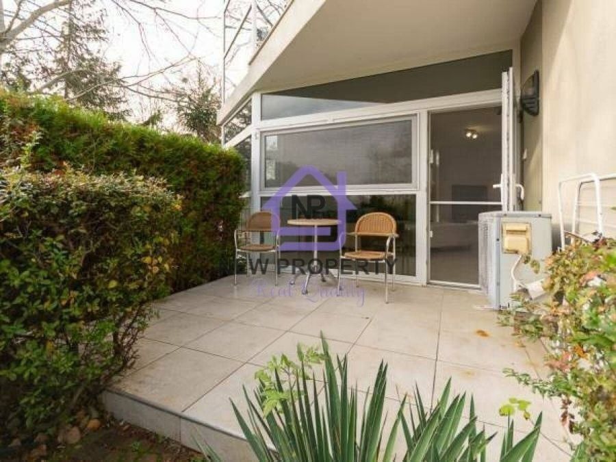 Снимка 349130544