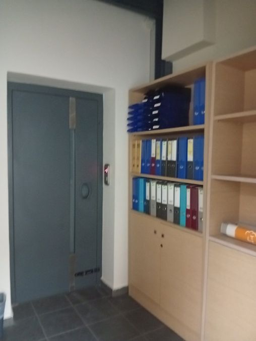 Photo 349676181