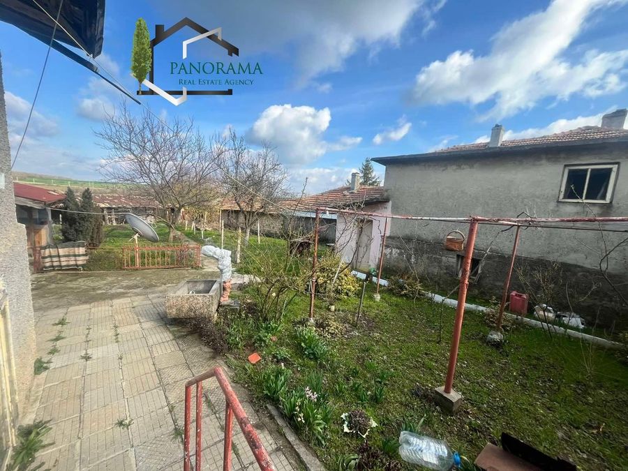 Снимка 349850112