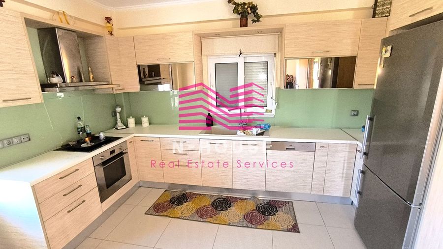 Photo 350733882