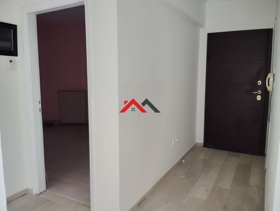 Photo 351318612