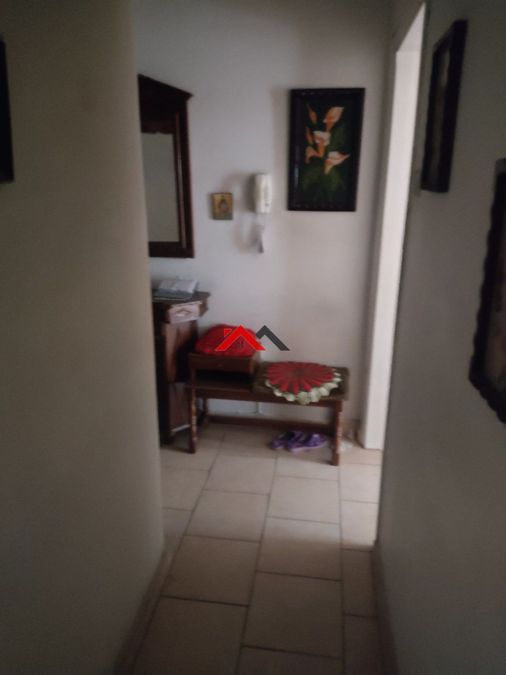 Photo 351383955