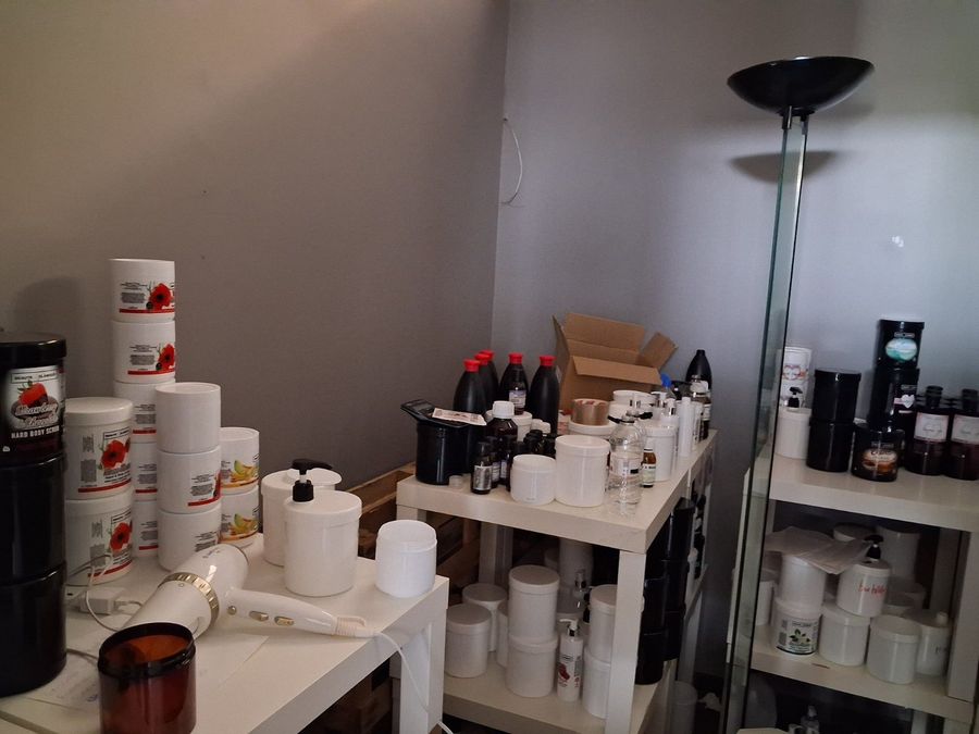 Photo 351755427