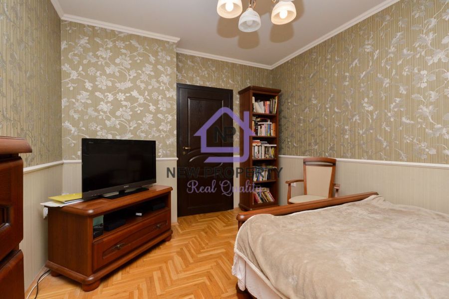 Снимка 351854025