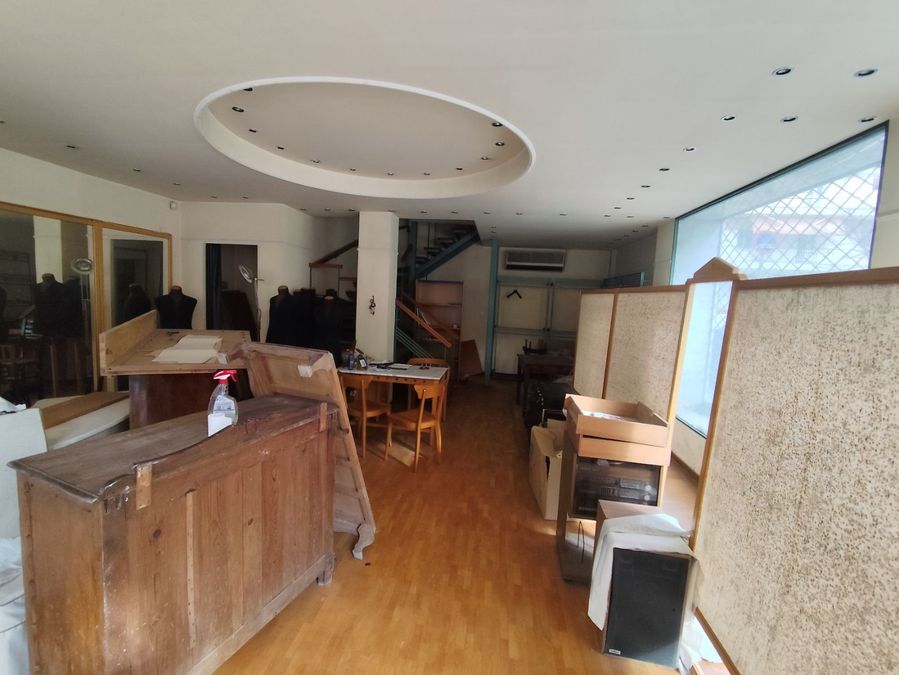 Photo 351869742