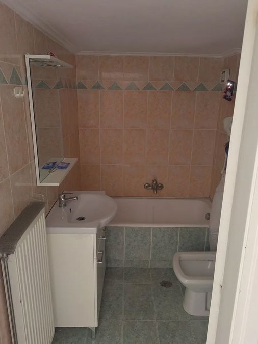 Photo 351914337