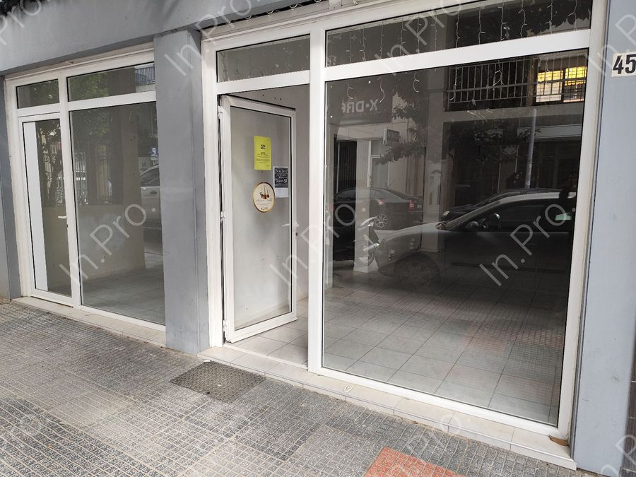Photo 352137234