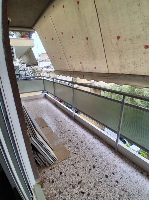 Photo 352165101