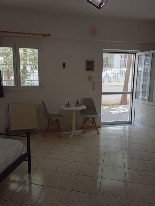 Photo 352204236