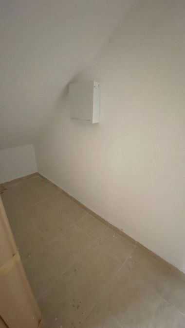 Photo 352261128
