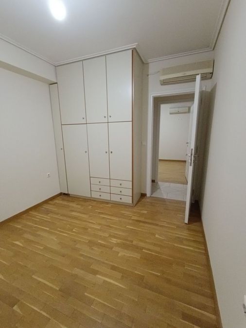 Photo 352282797