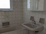Photo 352305837