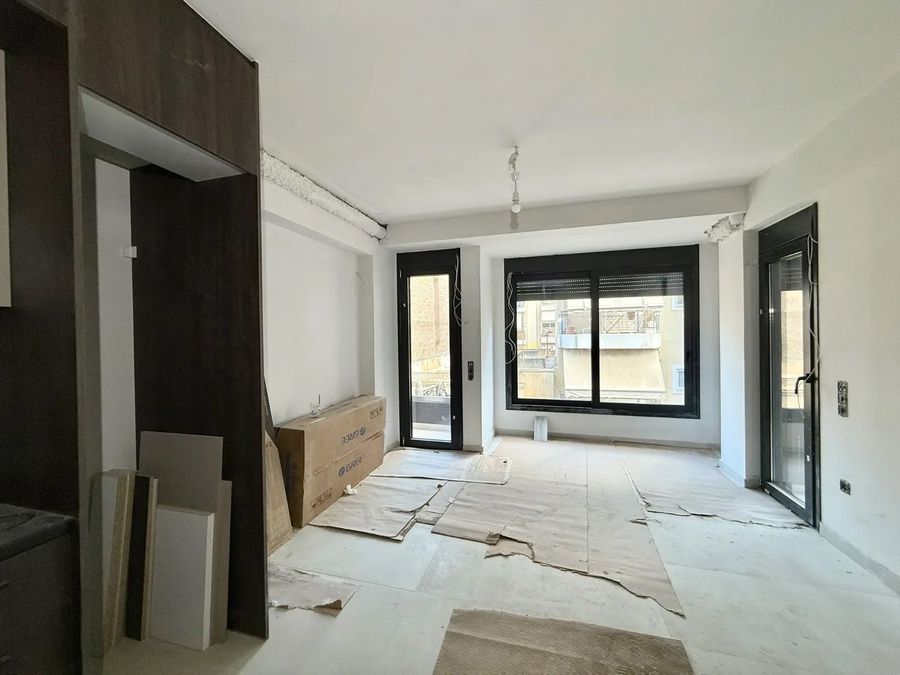 Photo 352458249