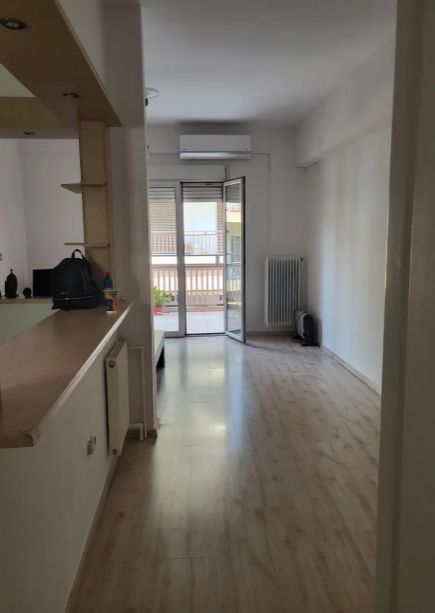 Photo 352537467