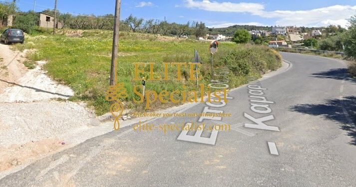 Photo 352651803