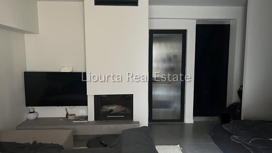 Photo 352727979