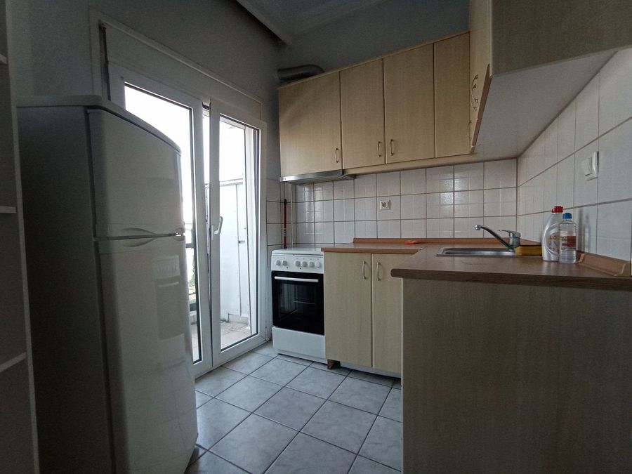 Photo 352773768
