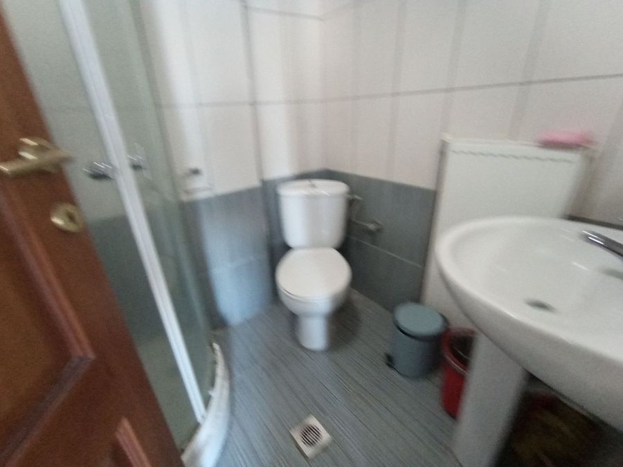 Photo 352774656