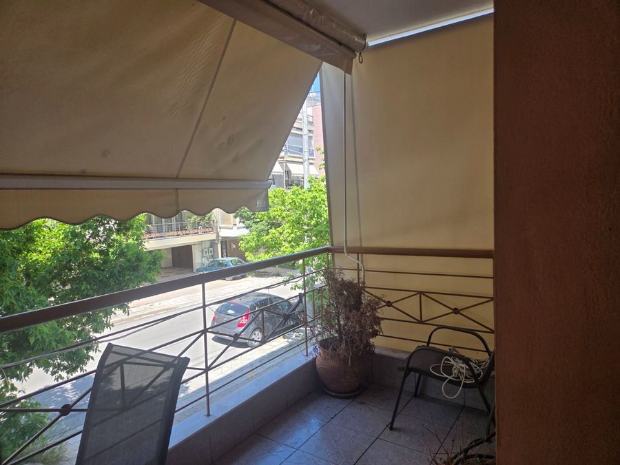 Photo 352782207