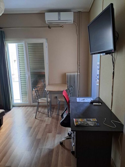 Photo 352811733