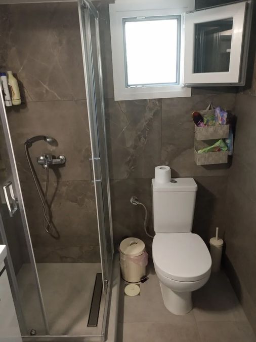 Photo 352827816