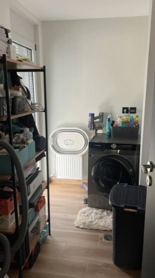 Photo 352830408