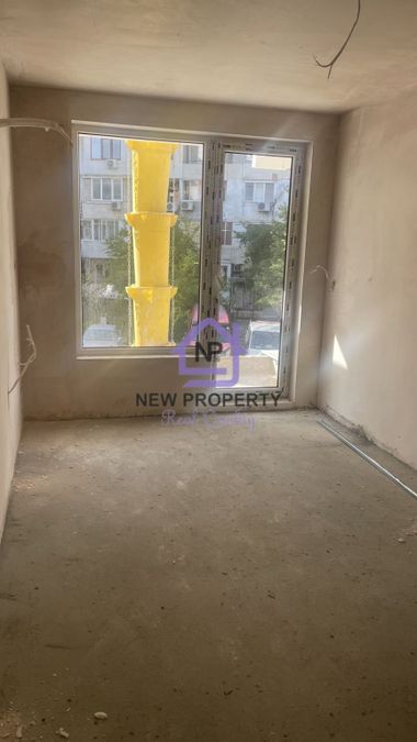 Снимка 352870011
