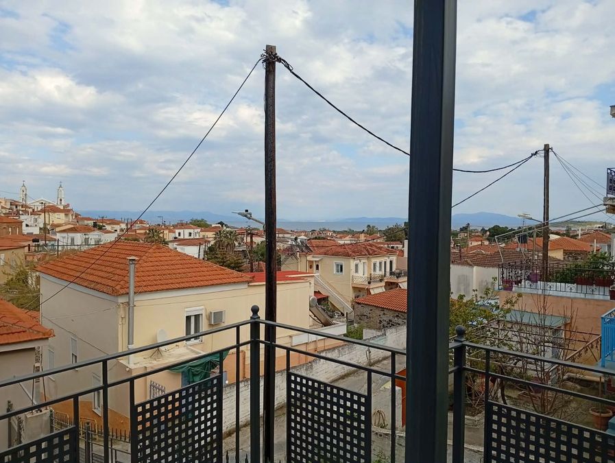 Photo 352888962