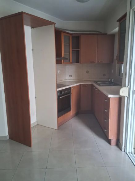 Photo 352986204