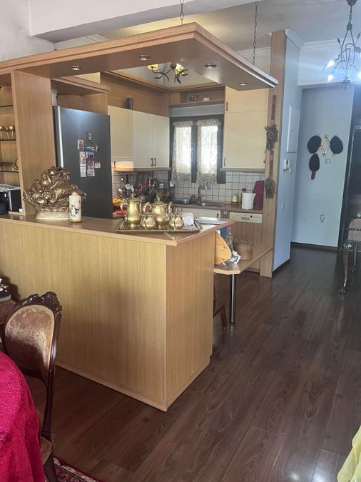 Photo 353172963